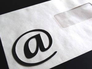 Comment vérifier une adresse email ?