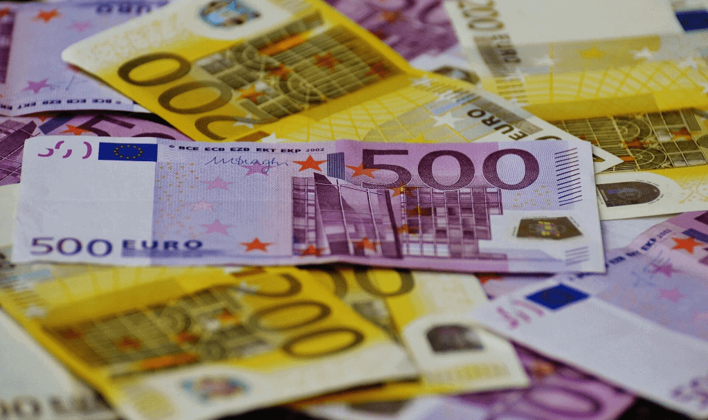 billets de 200 et 500 euros